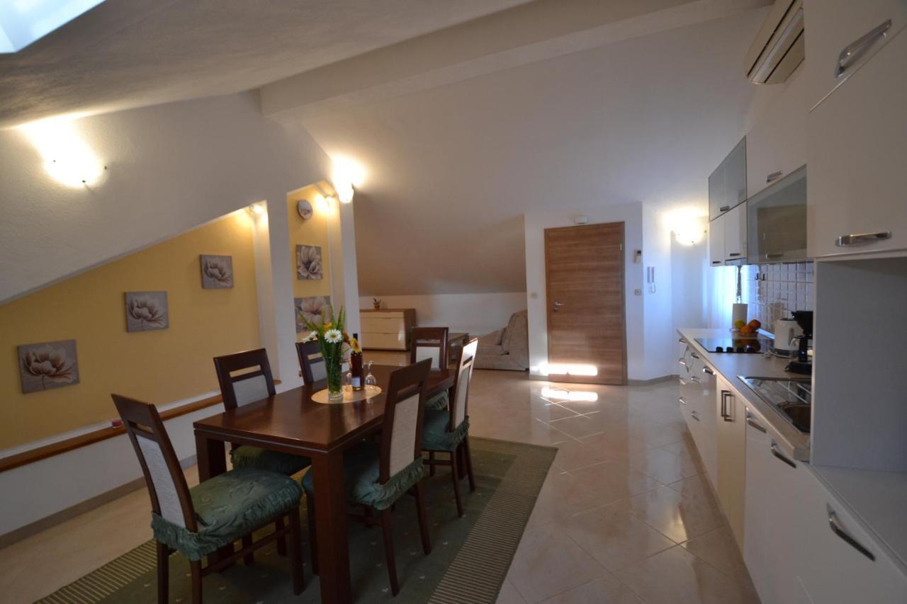 Apartmani Antonia Nakic -Stobrec 스플리트 외부 사진